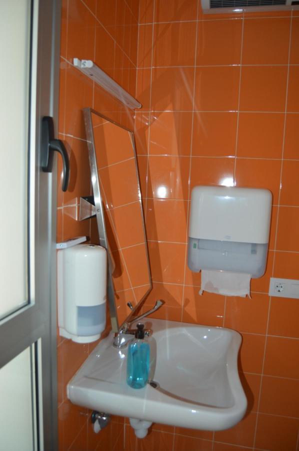 Hostel Divino Morales Arroyo de la Luz Екстериор снимка